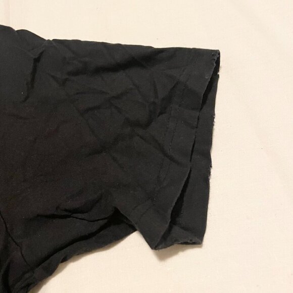 Levis Distressed Relaxed Fit Tshirt Mens Size Medium Shirt - Picture 6 of 16